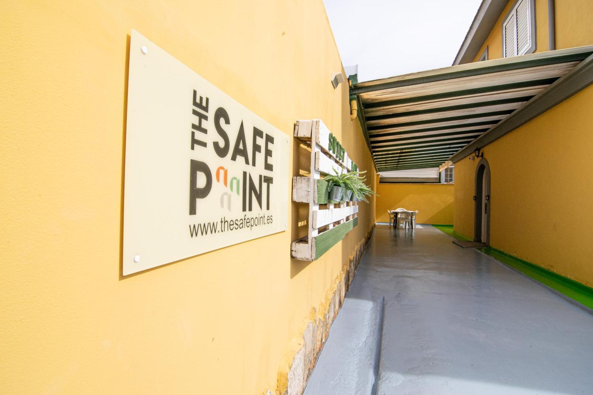 The Safe Point Residential Castillo Castillo del Romeral Esterno foto